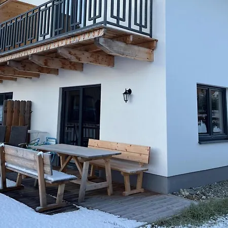 Obermoeschach 10a بيت للعطل